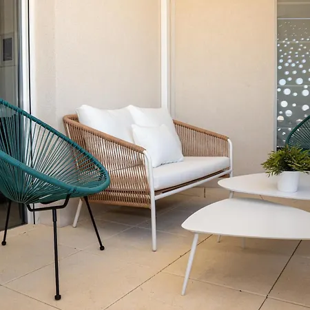 Sete, 2 Chambres, Terrasse Et Proximite Plages *